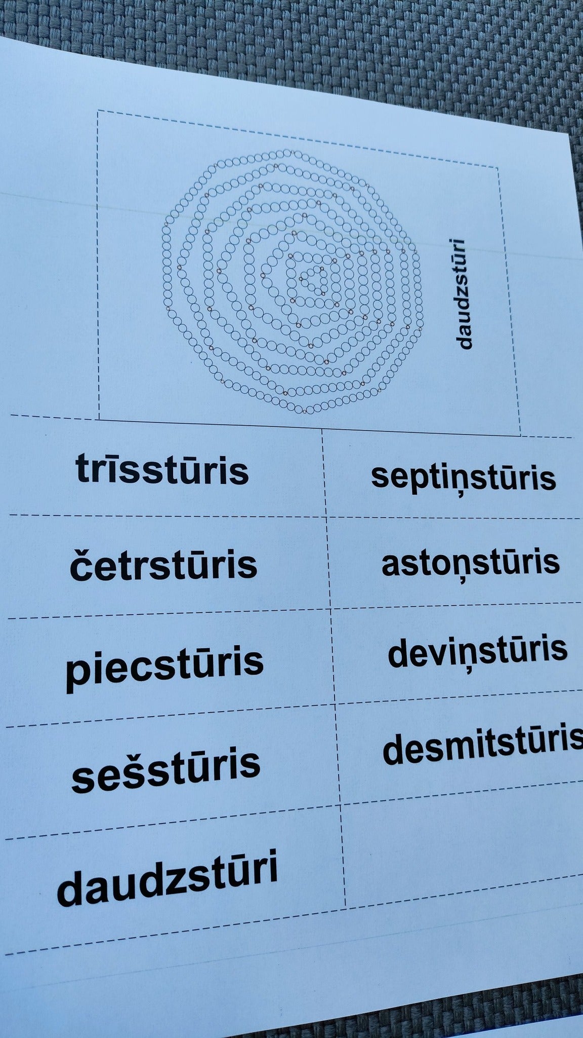 Krāsainās pērles PDF