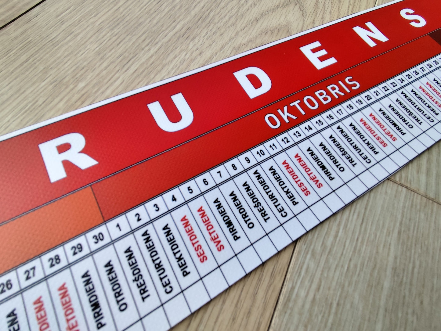 Lineārs kalendārs no 1.septembra līdz 31.augustam