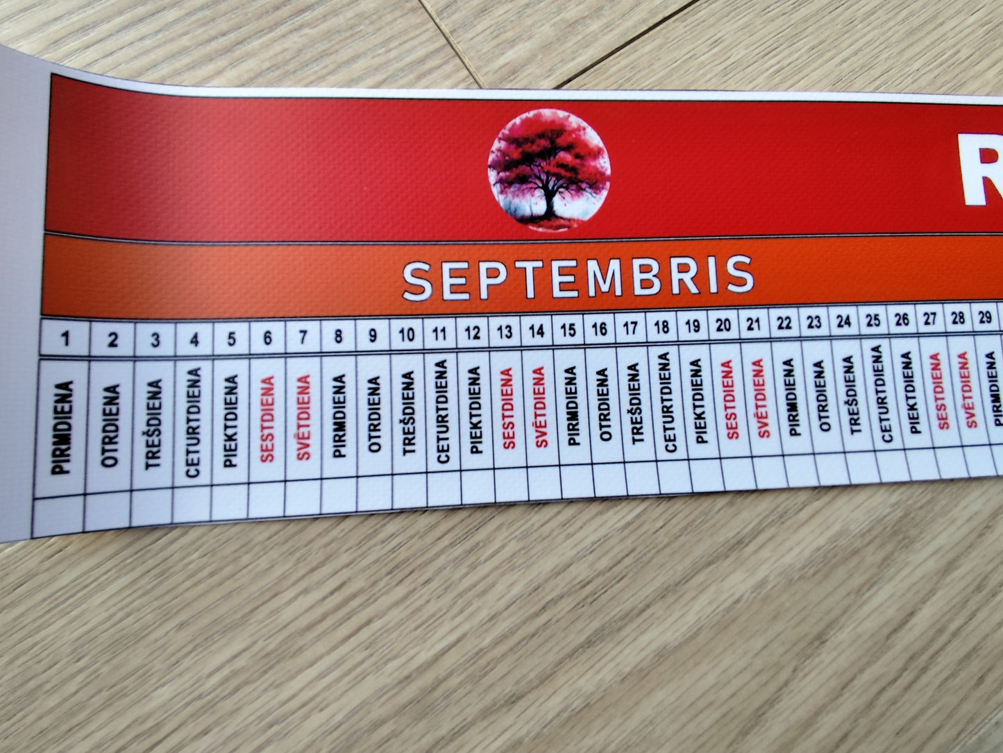 Lineārs kalendārs no 1.septembra līdz 31.augustam
