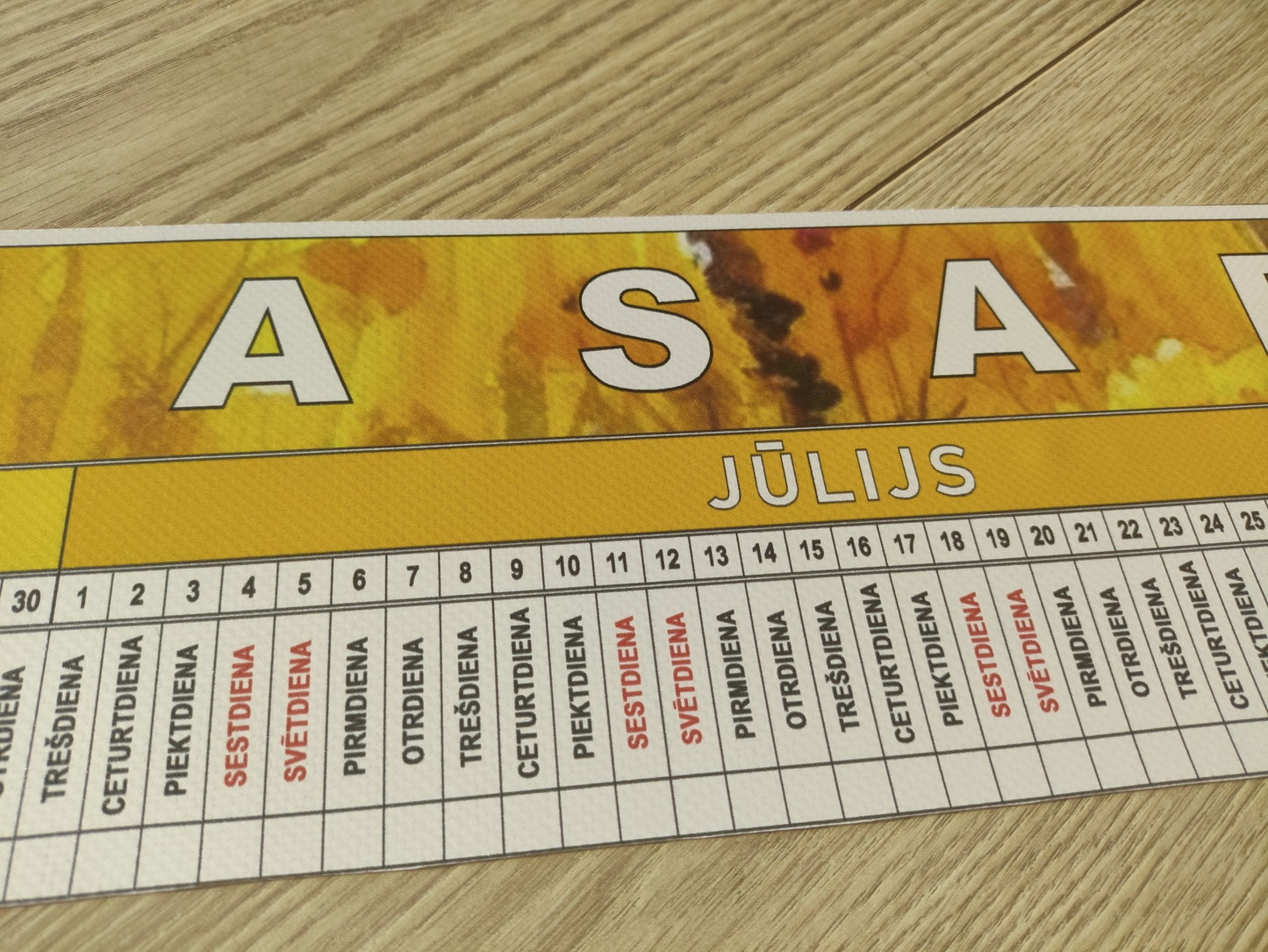 Lineārs kalendārs no 1.septembra līdz 31.augustam